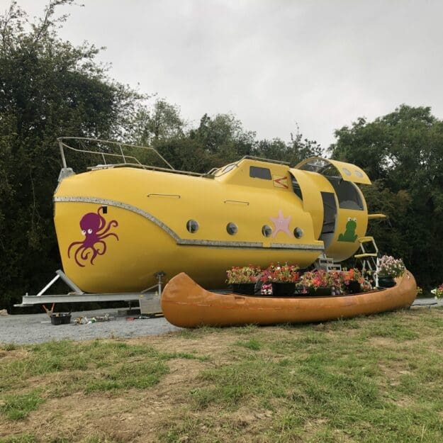 Dromore River Tours / Yellow Submarine Glambing